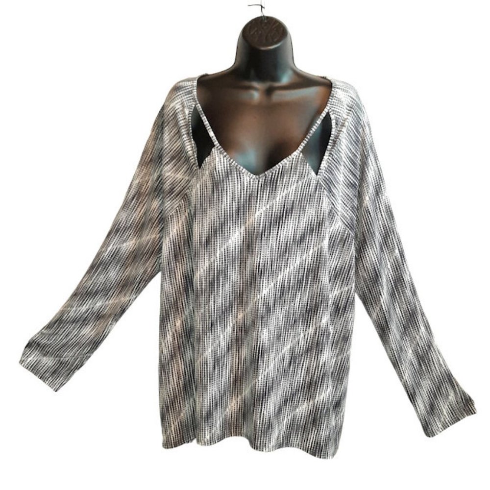 CATO Est. 1946 Women Plus Size 22/24W Black & Gray Polka Dots Blouse Top